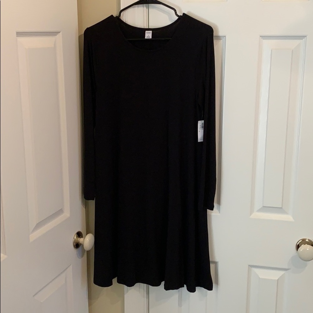 NWT Old Navy black dress long sleeve size S